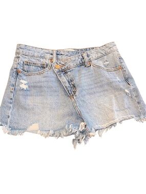 Sneak peak vintage Distressed Denim Women Shorts size small